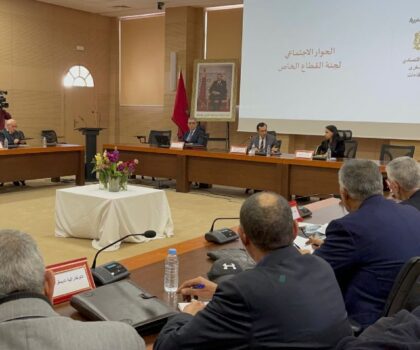 الحوار الاجتماعي.. الحكومة تسعى الى تنفيذ الاتفاق الموقع مع النقابات