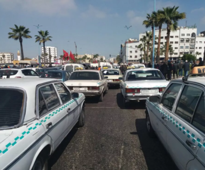 نقل الركاب بدون رخص بالدار البيضاء.. الشرطة تفتح تحقيقا