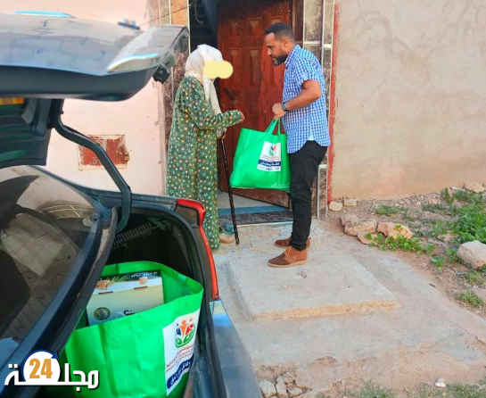 جمعية نور الحق تدخل الفرحة على ساكنة دوار الحق بتنظيم قفة رمضان