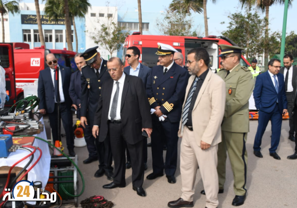 عامل عمالة إنزكان أيت ملول يترأس مراسيم الاحتفال باليوم العالمي للوقاية المدنية بالقيادة الإقليمية بإنزكان