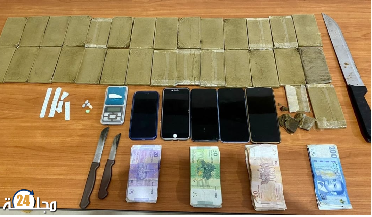 العيون …. الشرطة القضائية بمفوضية المرسى تتمكن من إيقاف ستة أشخاص يشته تورطهم بالإتجار و حيازة مخدر الكوكايين و الحشيش و القرقوبي