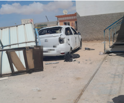 العيون… لولا الالطاف لوقعت الكارثة بعد اصطدام سيارة بمستودع قنينات الغاز