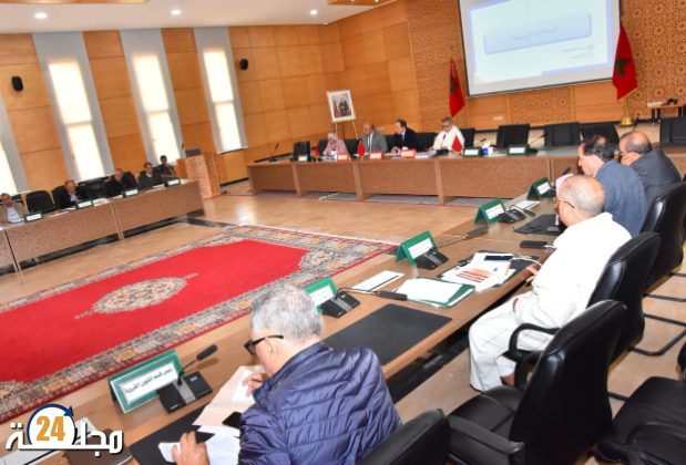مجلس عمالة اقليم تيزنيت يعقد دورته الإستثنائية لشهر أبريل