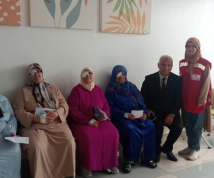 حسن عزيز يواصل تطبيب مرضى “الجلالة”مجانا