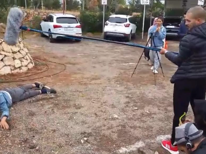 يشارك الممثل المسرحي والسينمائي المصطفى الجباري بشخصية جديدة بفيلم السينمائي القصير ” حمو طماع”