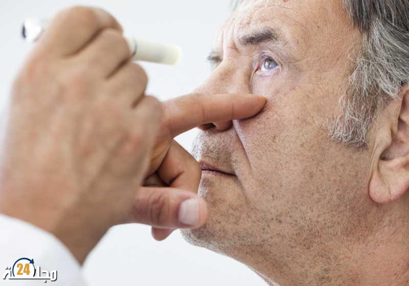 أسباب إعتام عدسة العين المبكر
