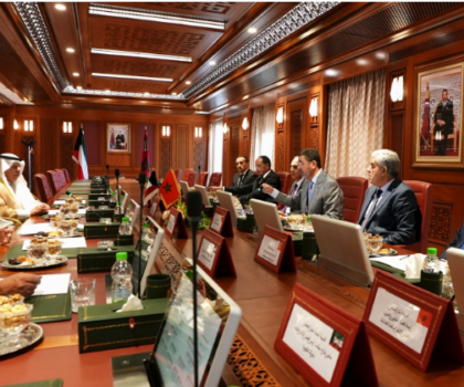 الرئيس المنتدب للمجلس الأعلى للسلطة القضائية يتباحث مع رئيس المجلس الأعلى للقضاء بدولة الكويت