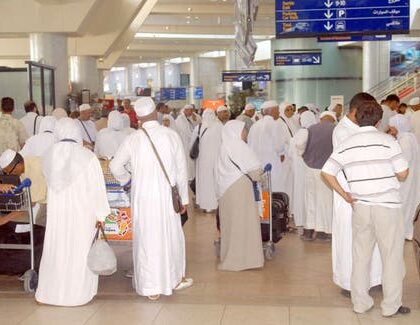 السعودية تدعوا ضيوف الرحمان إلى استكمال جرعات التطعيمات