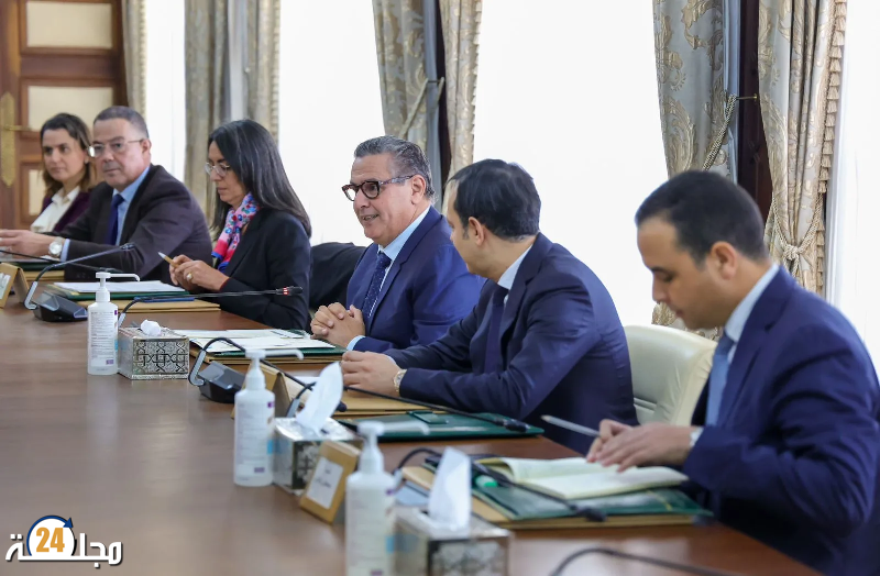 الحوار الاجتماعي: الحكومة تواصل مناقشة النقط العالقة في مختلف القطاعات