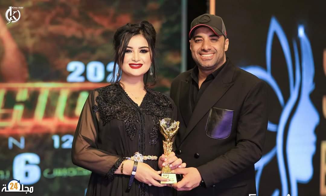 الفنانة فاطمة الزهراء رومان تكرم بأرض الكنانة‏