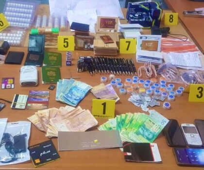 امتحانات الباكالوريا..وسائل متطورة تنعش “سوق” أدوات الغش