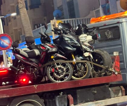 رئيس المنطقة الأمنية بالمضيق يشرف على الحملة الأمنية لحجز و إيقاف  الدراجات النارية المخالفة للقانون وإيداعها المستودع الجماعي