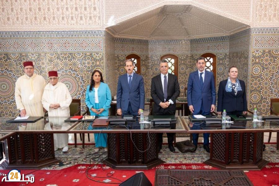 اللجنة المكلفة بمراجعة مدونة الأسرة ترفع تقريرها إلى أمير المؤمنين