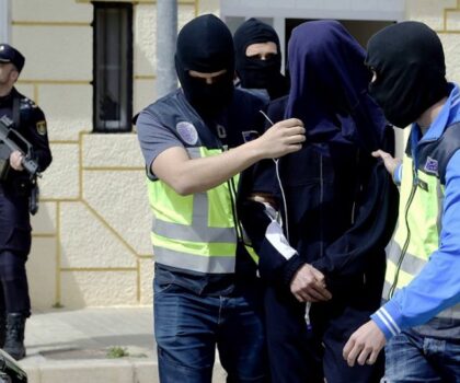 اسبانيا تسلم المغرب شخصا متورطا في عدة قضايا كان موضوع مذكرة بحث دولية