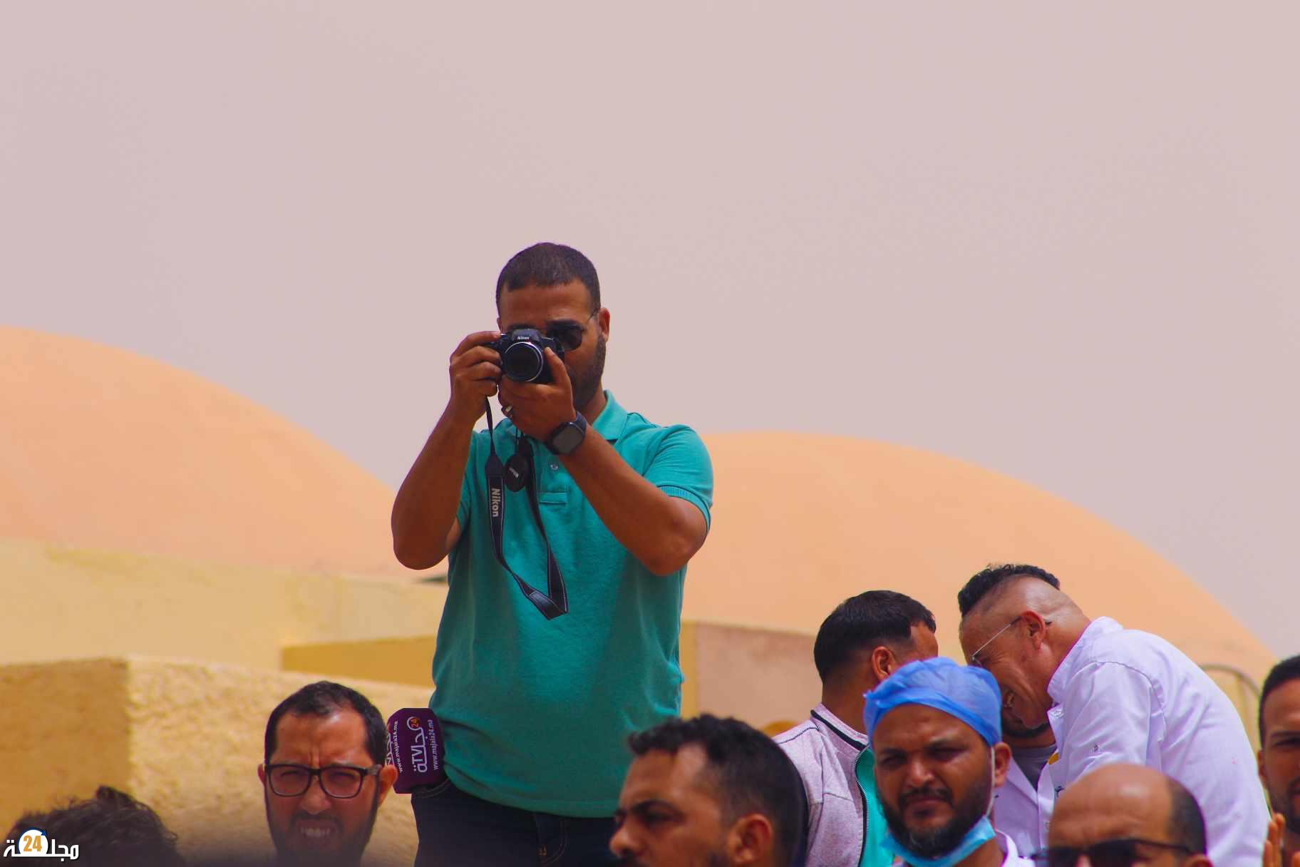 علاقة المؤسسات بالصحافة المحلية النشيطة بالاقاليم الجنوبية للمملكة .