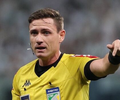 حكم برازيلي لقيادة مباراة المنتخب المغربي الأولمبي ونظيره العراقي