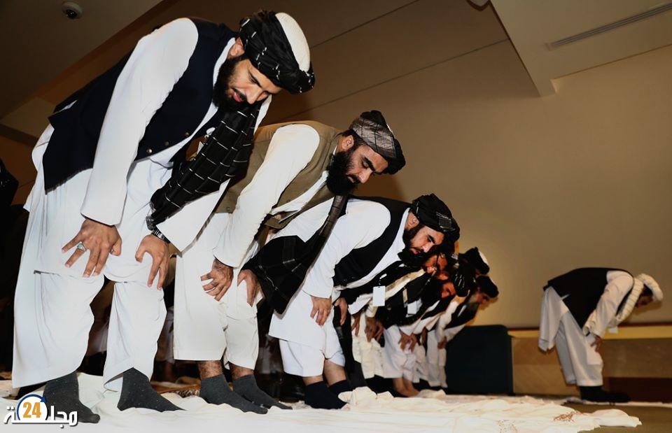 طالبان تلزم الموظفين الحكوميين بالصلاة في المسجد أو العقوبة