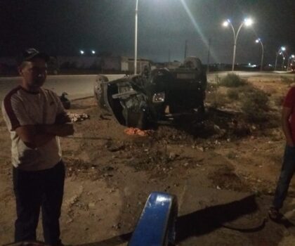 حادثة سير خطيرة بمولاي عبد الله إثر انقلاب سيارة خفيفة ومصير مجهول للركاب