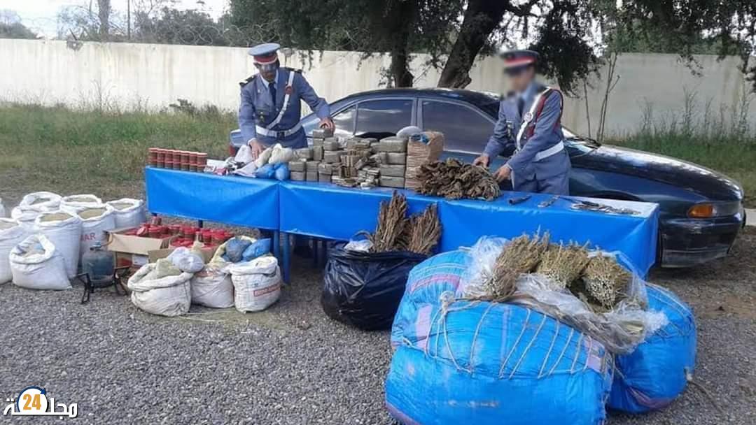 درك بيوكرى يتمكن من حجز أكثر من 500 كلغ من الكيف و2 كلغ من مخدر الشيرا داخل فيلا بدوار ايت مولود