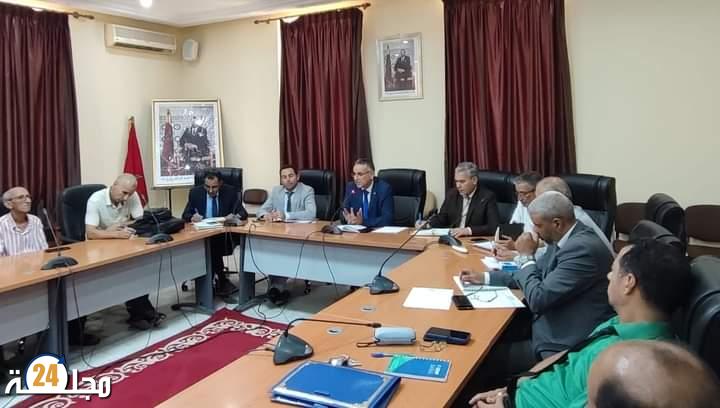 مكناس….. المديرية الإقليمية تعقد لقاء تواصلي مع رؤساء المؤسسات التعليمية لضمان دخول مدرسي متميز