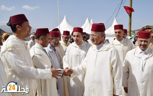 تسليم هبة ملكية بمناسبة الذكرى السادسة والعشرون لوفاة الملك الحسن الثاني لضريح سيدي يحيى ويوسف إقليم ميدلت