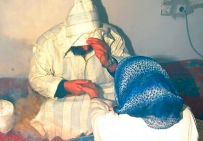 اعتقال “مشعوذ” صور نساء في أوضاع مخلة بالحياء