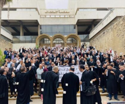 ابتداء من اليوم.. المحامون يقاطعون الجلسات في مختلف المحاكم