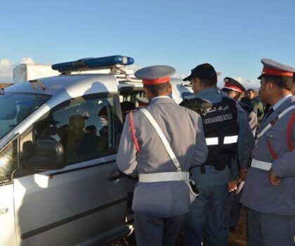 تفكيك شبكة إجرامية لتزوير أوراق السيارات: الدرك الملكي يوقف ستة أفراد ويستعيد سيارات مزورة