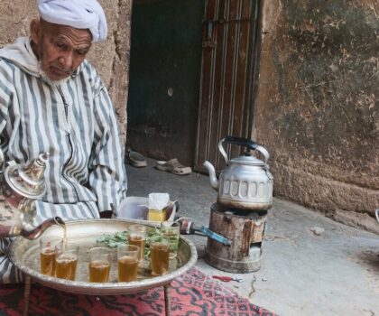 شرب الشاي يوميا قد يؤخر الشيخوخة