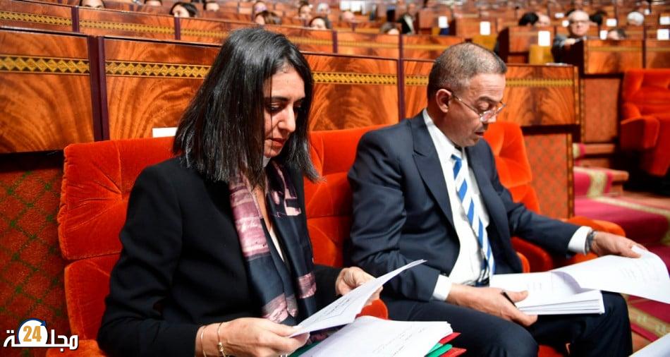 لقجع يدافع عن سياسات الدعم الاجتماعي ويؤكد التزام الحكومة بمشاريع التنمية الكبرى