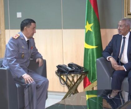 بتعليمات ملكية..الجنرال بريظ يجري لقاء مع وزير الدفاع الموريتاني