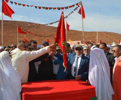 عامل إقليم سيدي إفني يشرف على مشاريع تنموية بجماعتي الأخصاص وأنفك بمناسبة ذكرى المسيرة الخضراء.