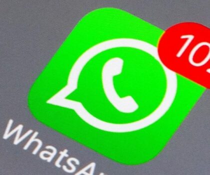 واتساب يكلق خدمة تحويل الرسائل الصوتية إلى نصوص