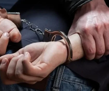 توقيف مواطن فرنسي من أصول جزائرية بمطار محمد الخامس بناء على أمر دولي بالقبض