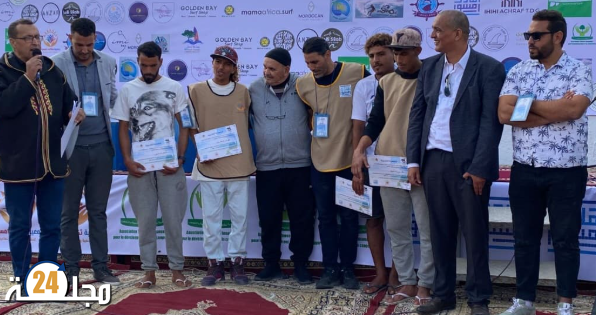 تألق أبناء دواوير جماعة أمسوان في مسابقة ركوب الأمواج