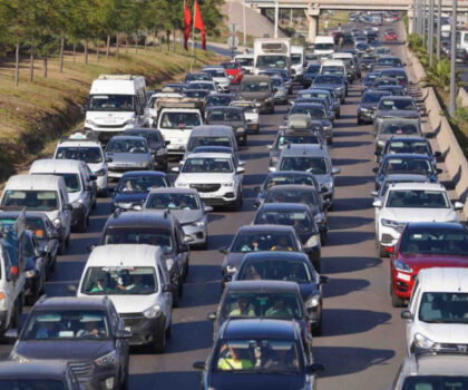 العطلة المدرسية .. نصائح لمستعملي الطريق السيار بتنظيم تنقلاتهم قبل السفر