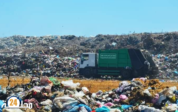 الدروة .. منتخبون يمنعون شاحنات من افراغ الأزبال