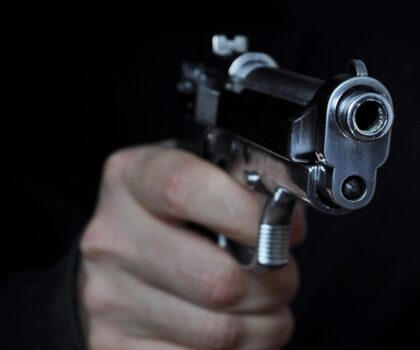 شرطة تيزنيت تلجأ للسلاح الوظيفي لتوقيف شخص في حالة سكر مفرط