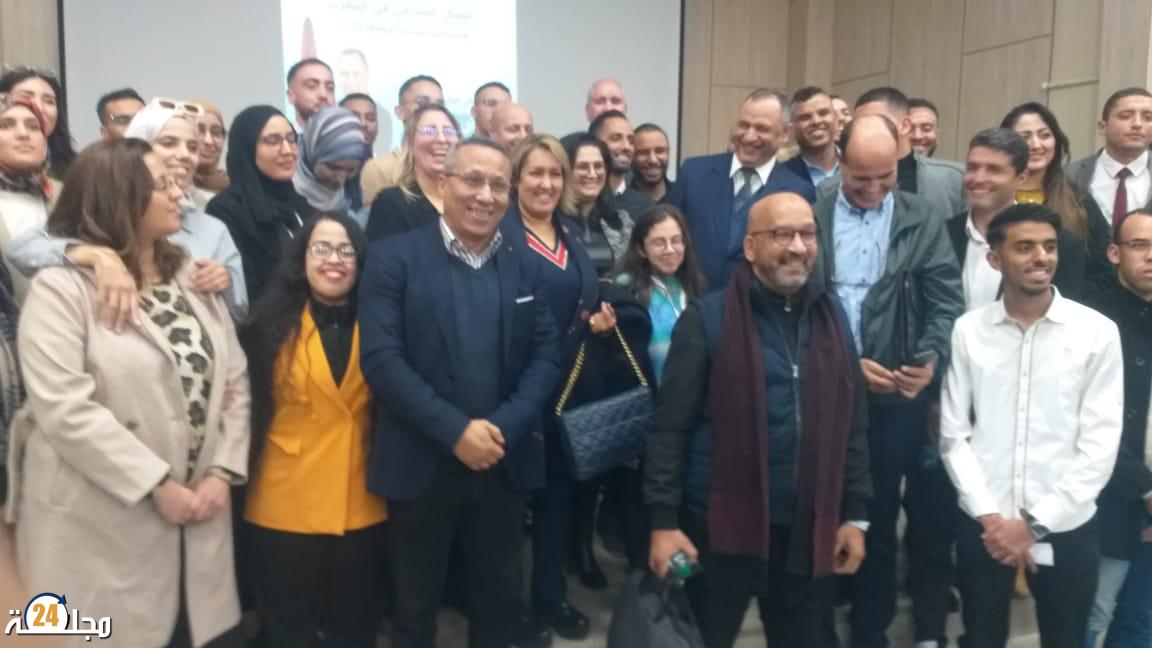 كلية الآداب والعلوم الإنسانية بالمحمدية تربط ”المجال الصناعي بالتحولات المناخية