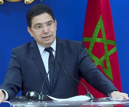 العيون.. بوريطة يستقبل وزير الشؤون الخارجية الزامبي حاملا رسالة خطية إلى جلالة الملك