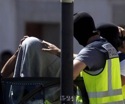 إسبانيا.. إيقاف انفصالية موالية للبوليساريو بتهمة التحريض على الإرهاب ضد المغرب