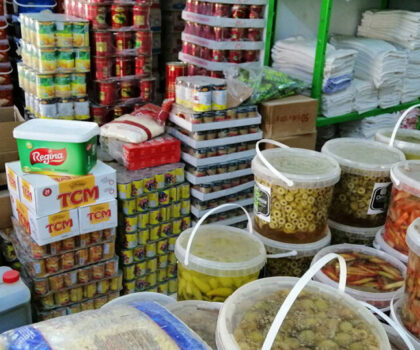 حجز 15 طنًا من المنتجات الغذائية المغشوشة في مصنع سري بإقليم برشيد