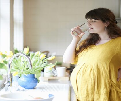 اكتشاف مواد سامة في فيتامينات تتناولها الحوامل