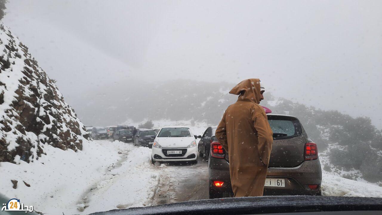 نشرة إنذارية..هبات رياح قوية وتساقط الثلوج بعدد من أقاليم المملكة