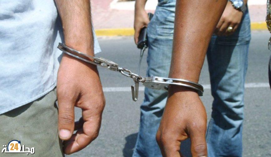 شرطة قلعة مكونة توقف مشتبه فيهما في قضايا النصب على راغبي الهجرة