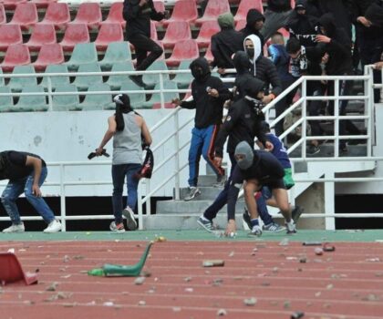 وزير الداخلية: المقاربة الأمنية وحدها لا تكفي للحد من ظاهرة شغب الملاعب