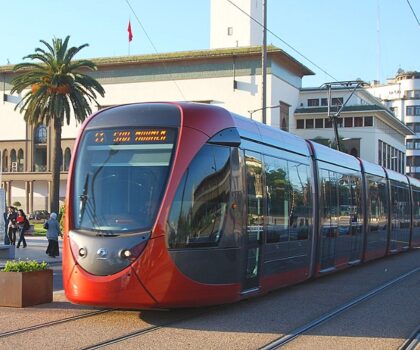 الدار البيضاء: صرامة قضائية في مواجهة السلوكات التخريبية وبيع التذاكر غير القانونية