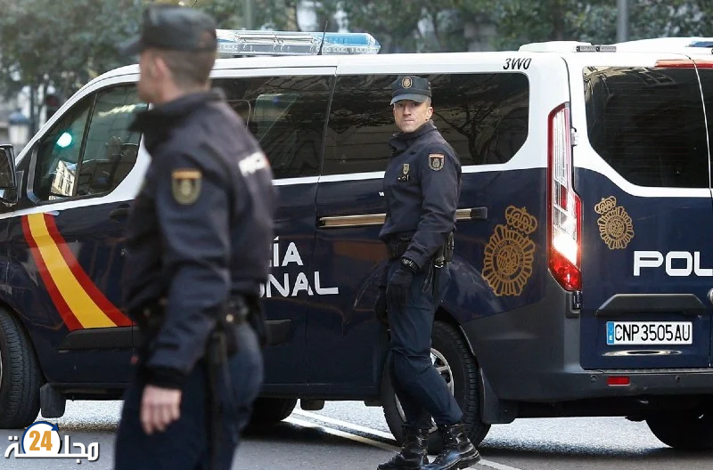 تفكيك شبكة يتزعمها جزائري بغرناطة متخصصة في السرقة