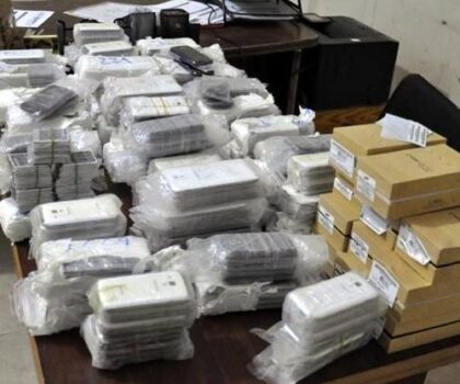 ملف سرقة الهواتف بمطار محمد الخامس.. إحالة 10 متهمين على السجن