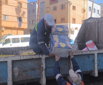 سطات..حجز مواد غذائية و مشروبات فاسدة بحي سيدي عبد الكريم و ترتيب جزاءات على أصحاب متاجر